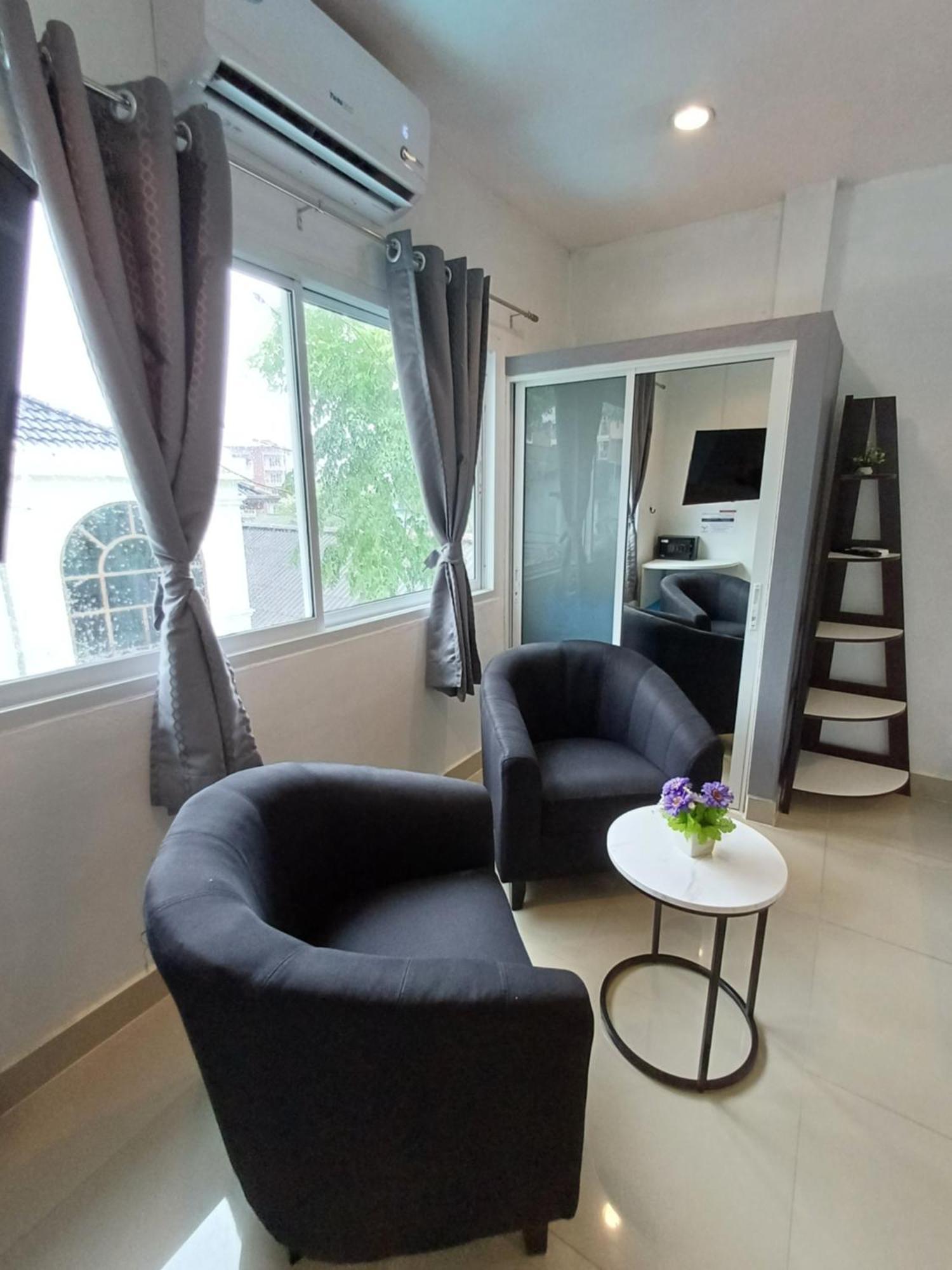 The Villa Residences Resort Patong Exteriör bild