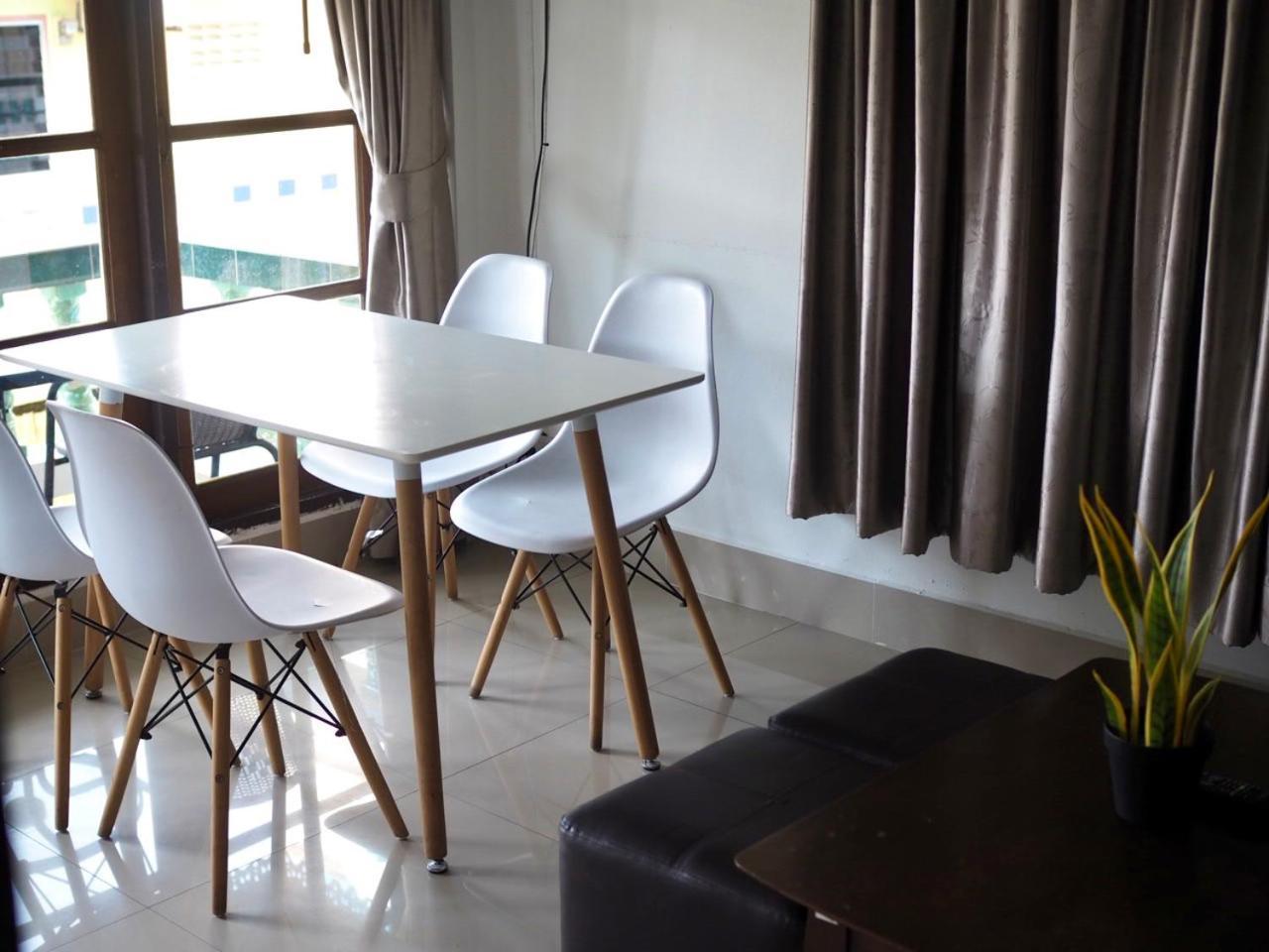 The Villa Residences Resort Patong Exteriör bild