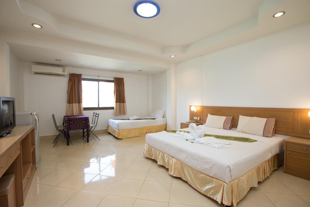 The Villa Residences Resort Patong Exteriör bild